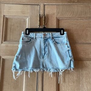 Cute Zara Mini-skirt, Size 4